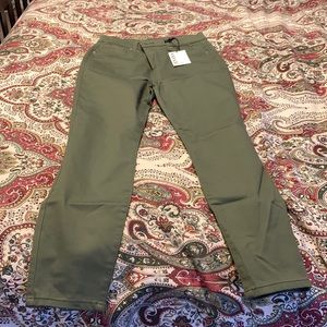 Never worn Zenana jeggings